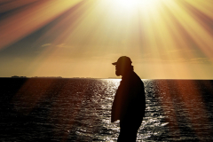 Alter Mann am Meer